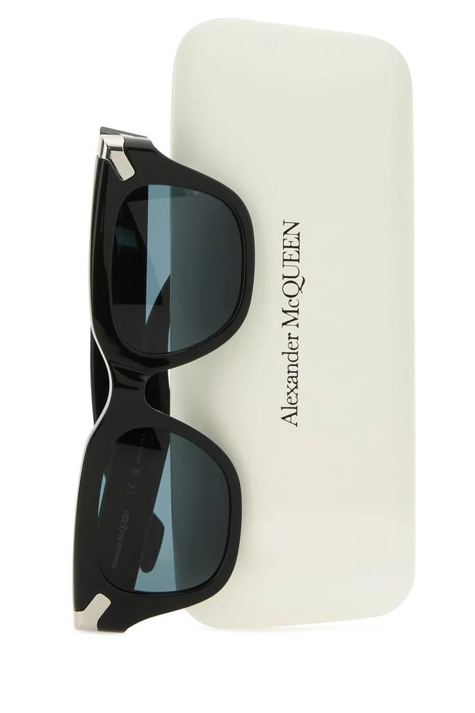 商品Alexander McQueen|Black acetate Punk Rivet sunglasses,价格¥2849,第2张图片详细描述