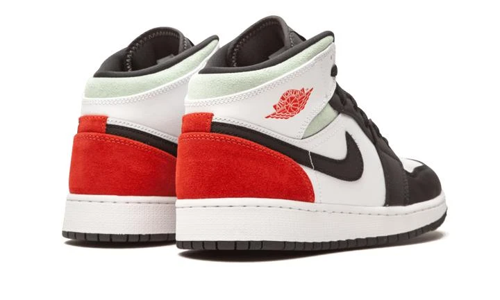 商品Jordan|Air Jordan 1 Mid SE GS,价格¥860-¥1009,第4张图片详细描述