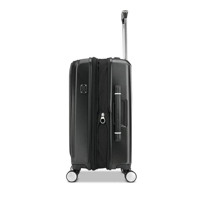 Just Right Expandable Carry On Spinner Suitcase 商品