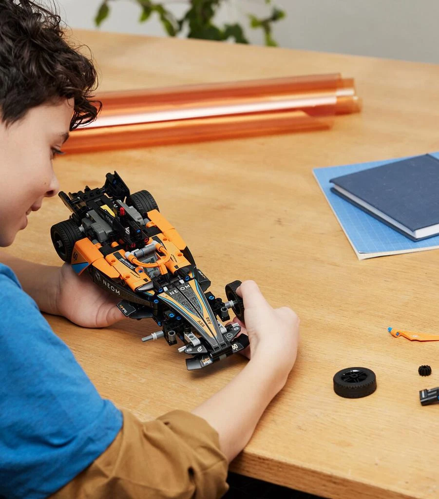 商品LEGO|Technic NEOM McLaren Formula E Race Car Toy Set 42169,价格¥428,第5张图片详细描述