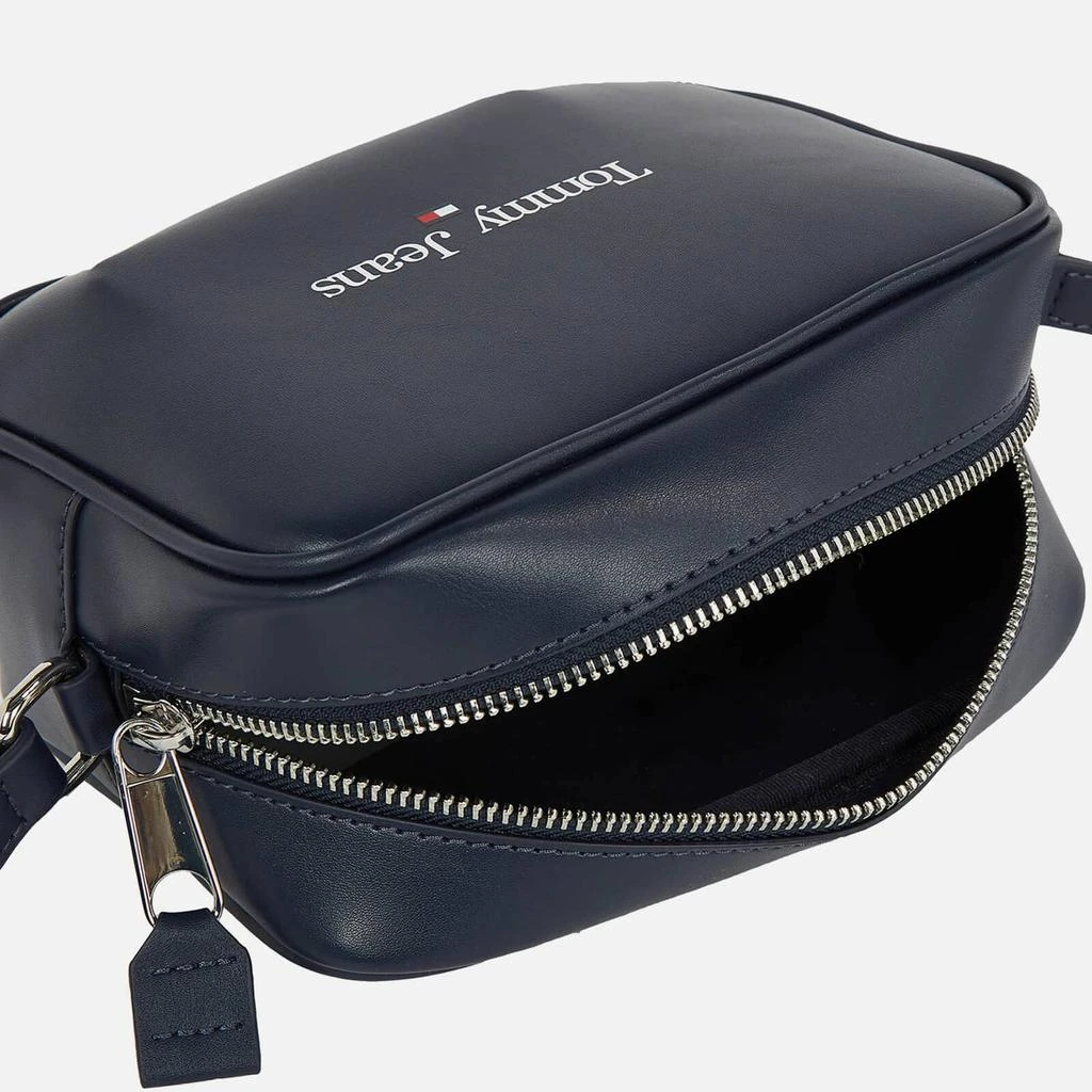 商品Tommy Jeans|Tommy Jeans Essential Faux Leather Camera Bag,价格¥278,第3张图片详细描述