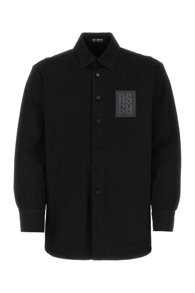 商品RAF SIMONS|Raf Simons Logo Patch Buttoned Denim Shirt,价格¥2810-¥3566,第1张图片