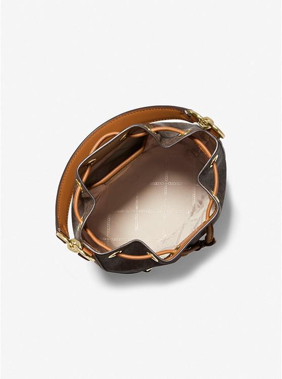 商品Michael Kors|Devon Small Two-Tone Logo Bucket Bag,价格¥2218,第4张图片详细描述