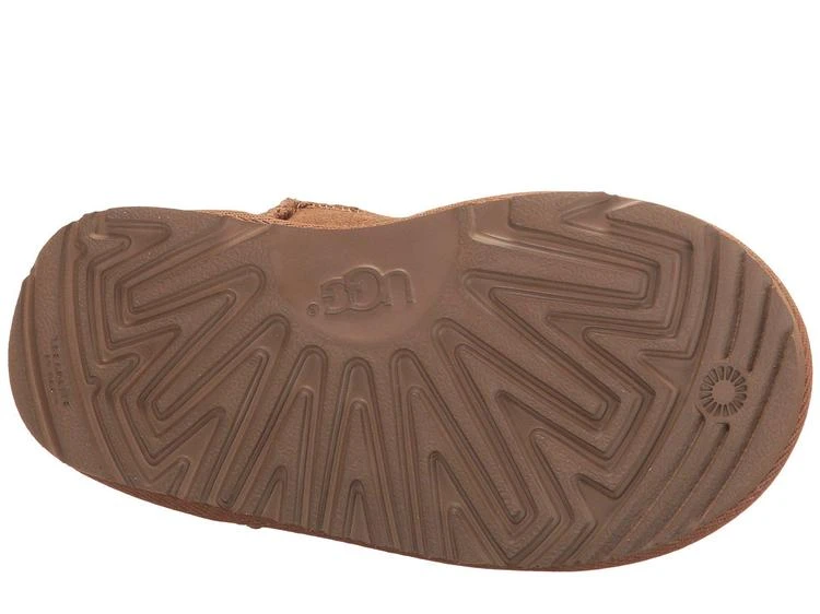 商品UGG|Classic Short II Fringe (Toddler/Little Kid),价格¥543,第3张图片详细描述