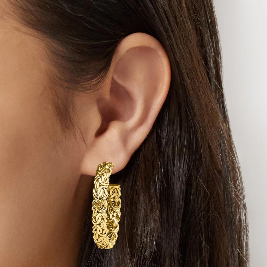 商品Canaria Fine Jewelry|Canaria 10kt Yellow Gold Textured and Polished Byzantine C-Hoop Earrings,价格¥2771,第2张图片详细描述