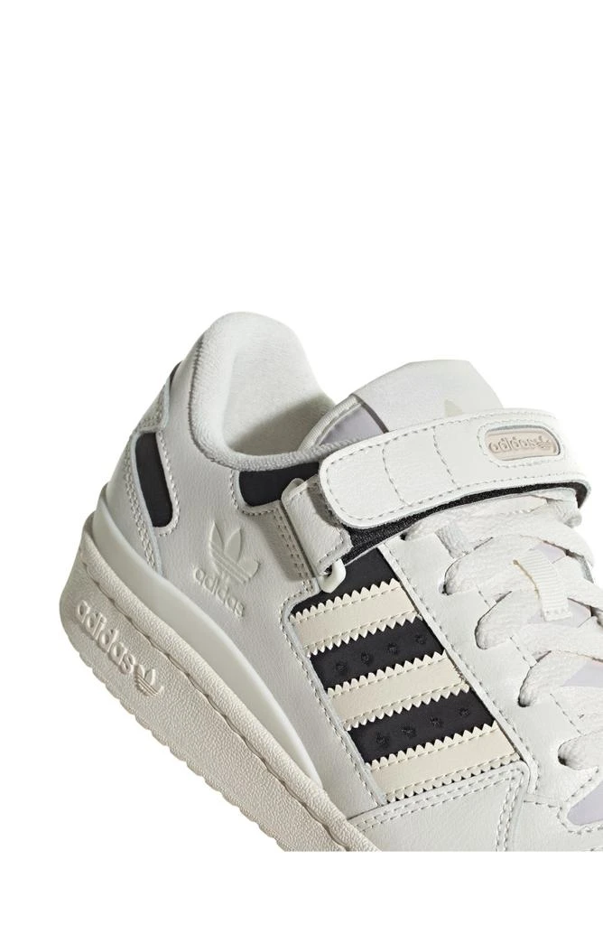 Forum Low Basketball Sneaker 商品