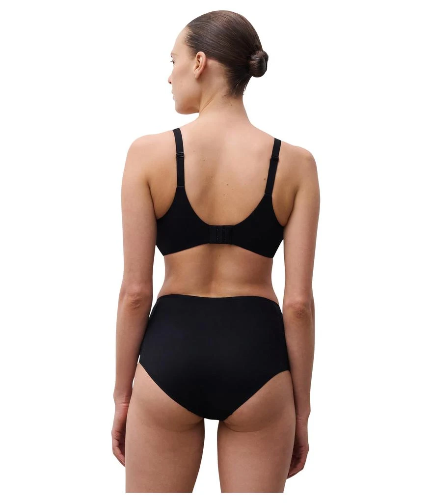 商品Chantelle|Norah Full Coverage Unlined Molded Bra,价格¥490,第2张图片详细描述