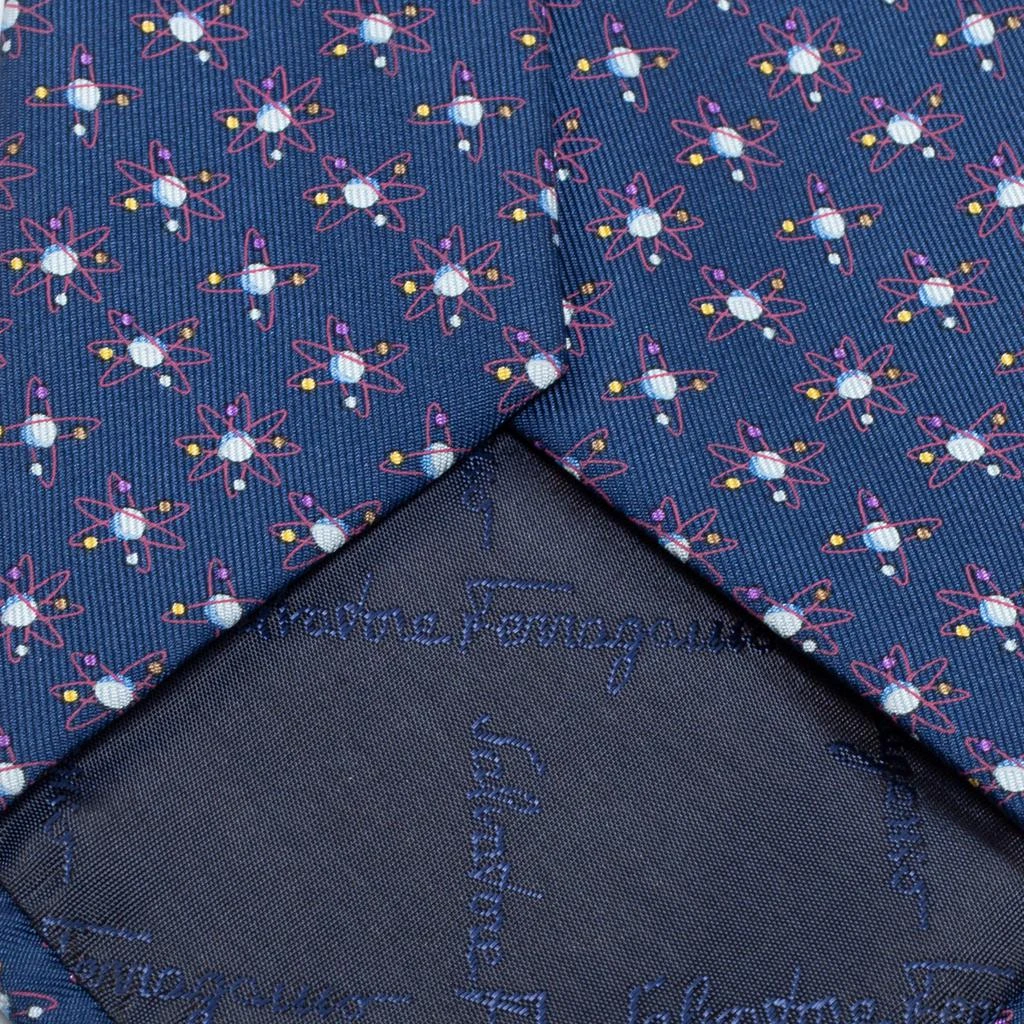 商品[二手商品] Salvatore Ferragamo|Salvatore Ferragamo Blue Planet Printed Silk Tie,价格¥894,第3张图片详细描述