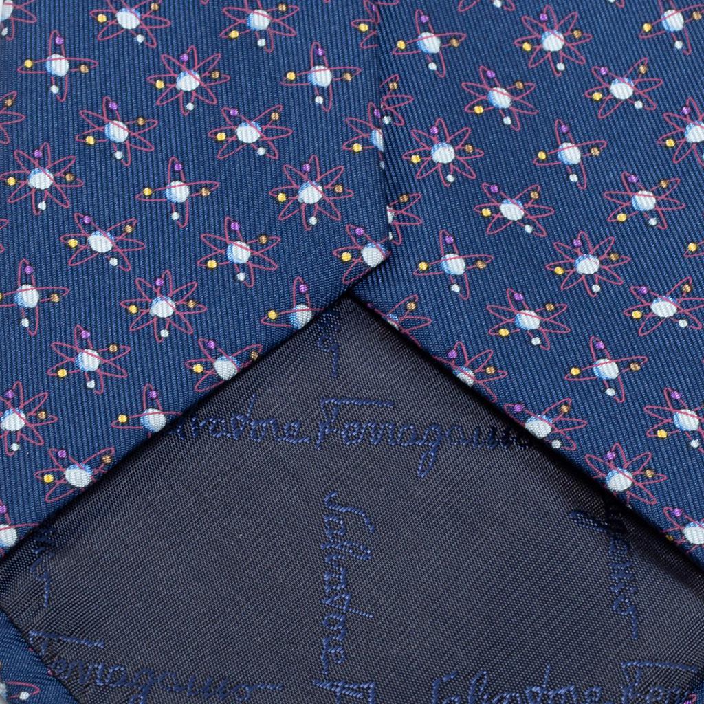 商品[二手商品] Salvatore Ferragamo|Salvatore Ferragamo Blue Planet Printed Silk Tie,价格¥1518,第5张图片详细描述