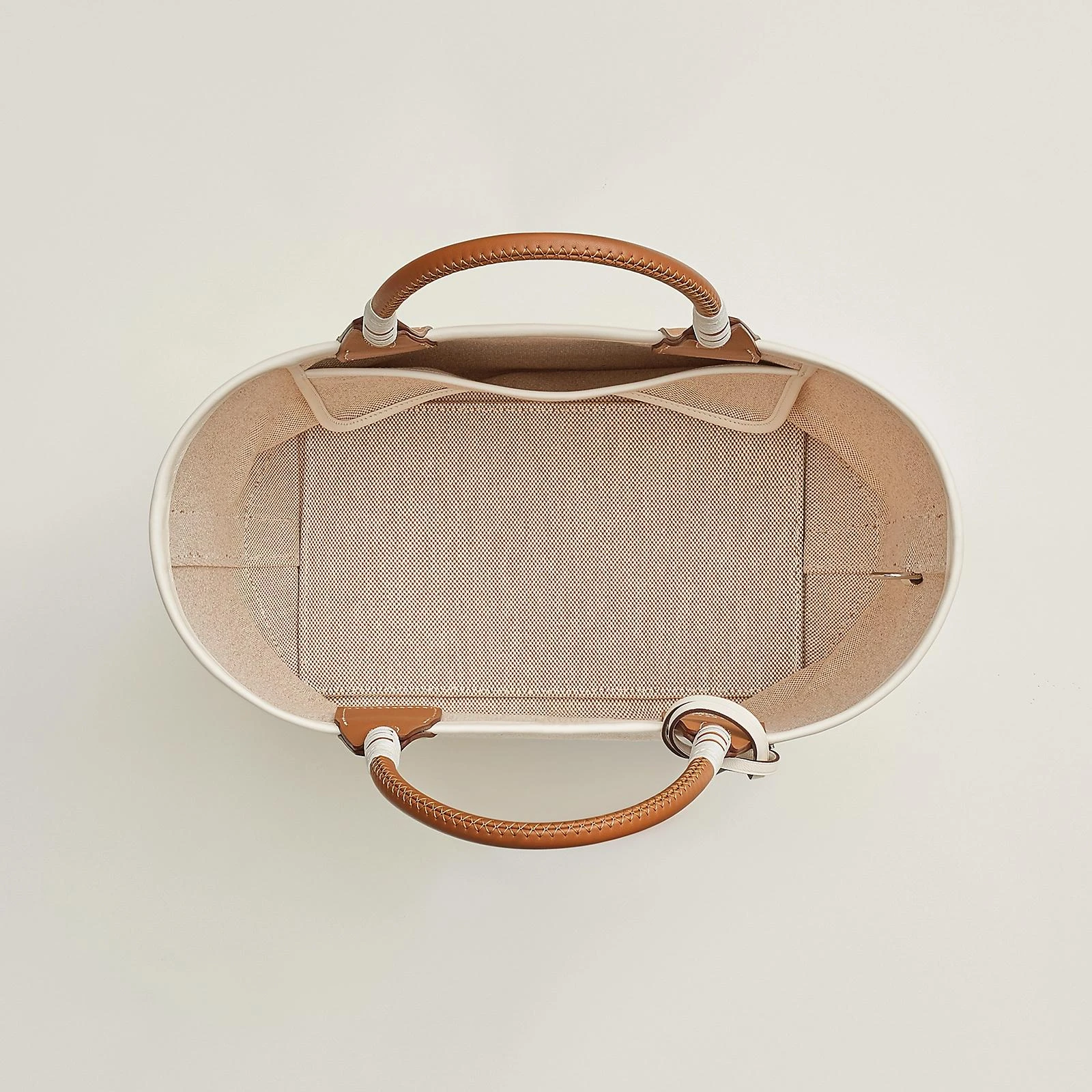 【预售】 爱马仕 24秋冬 女士 手提包 Sac Steeple 25 H083611CKAA 商品