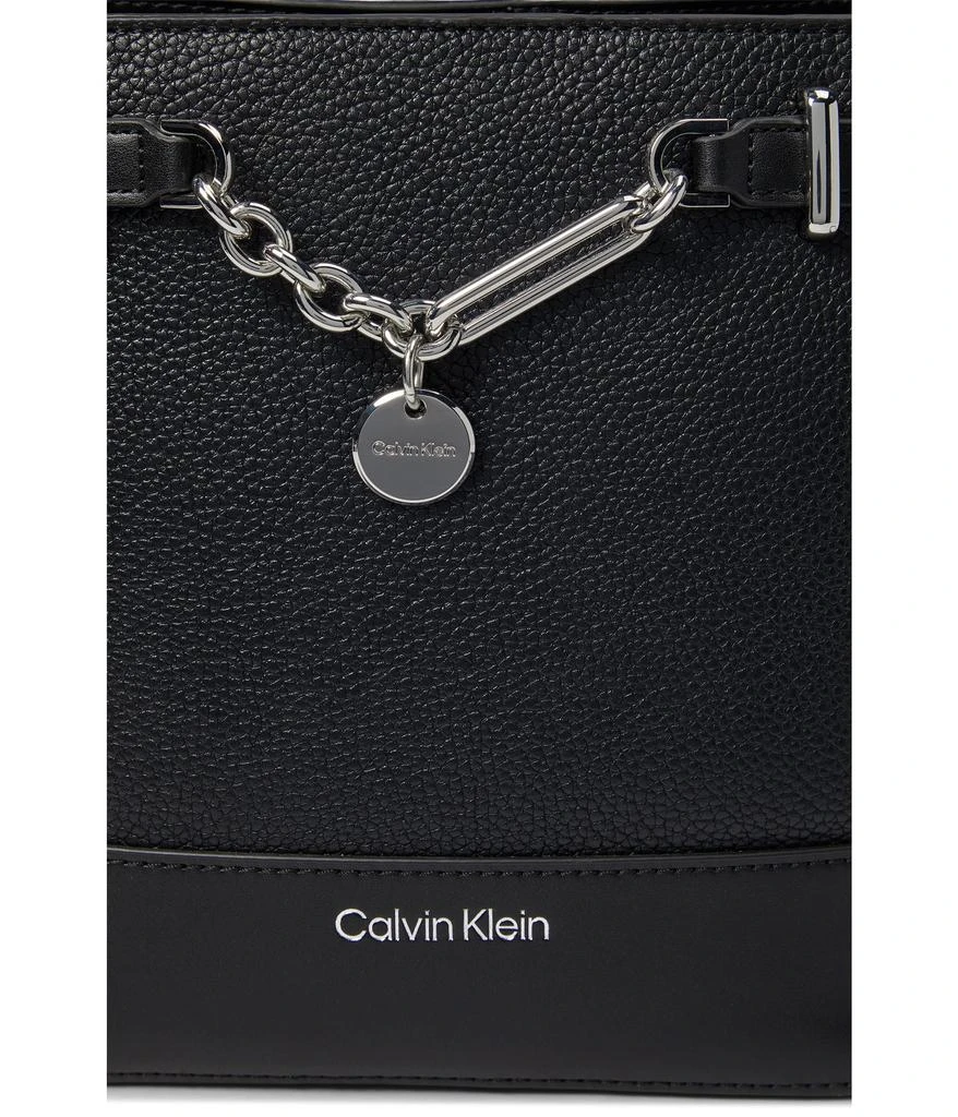 商品Calvin Klein|Adrina Crossbody,价格¥784,第4张图片详细描述