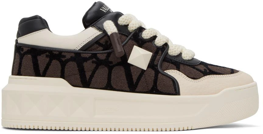 商品Valentino|Brown & Off-White One Stud XL Sneakers,价格¥8646,第1张图片