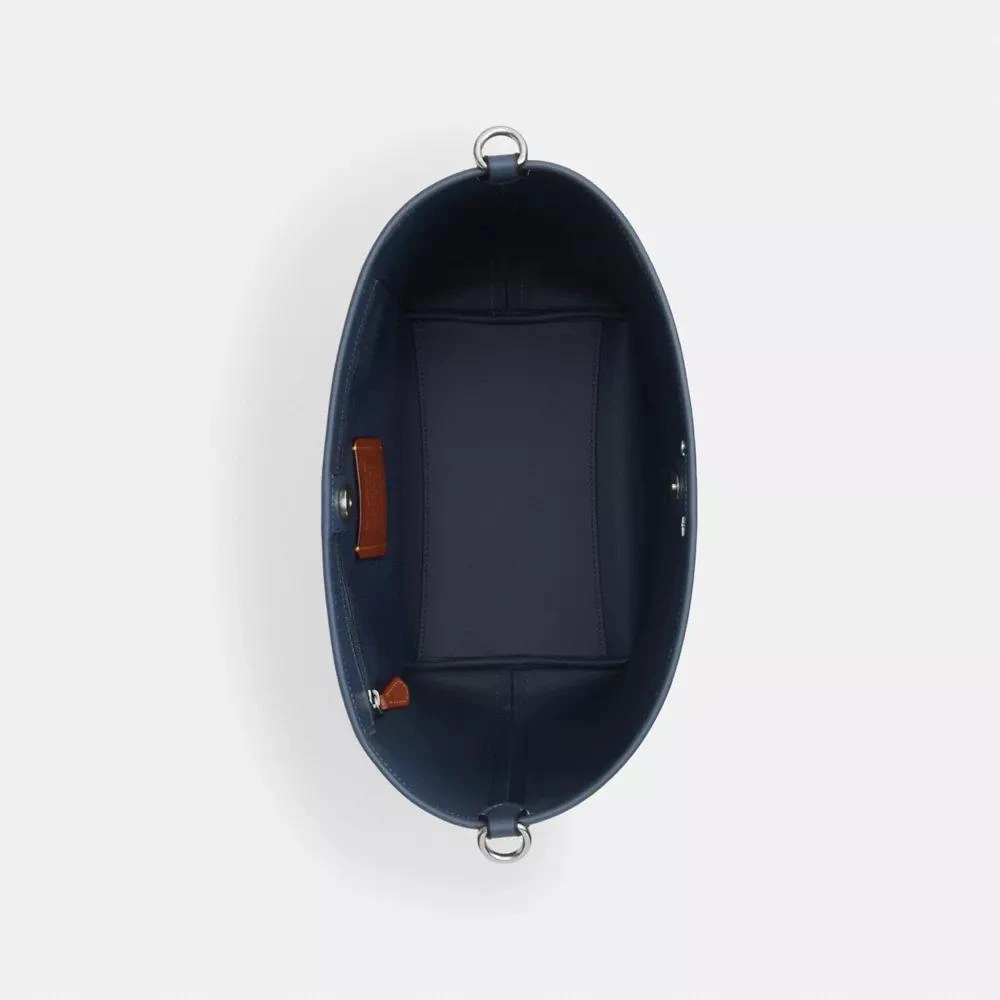 商品Coach|City Large Bucket Bag In Signature Canvas,价格¥1138,第5张图片详细描述