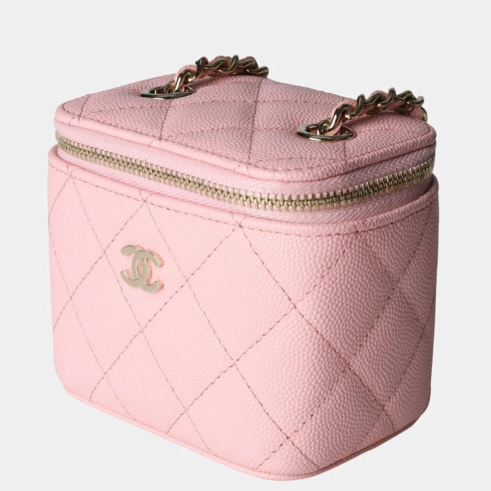 商品[二手商品] Chanel|Chanel Pink Quilted Caviar Mini Vanity Case with Chain,价格¥32168,第2张图片详细描述