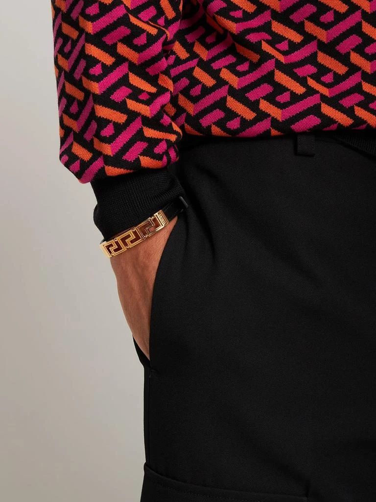 商品Versace|Greek Motif Leather Belt Bracelet,价格¥2839,第2张图片详细描述