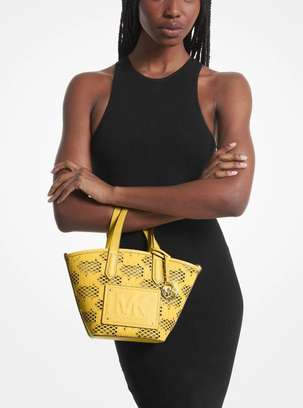 商品Michael Kors|Kimber Small 2-in-1 Logo Embossed and Perforated Tote Bag,价格¥884,第3张图片详细描述