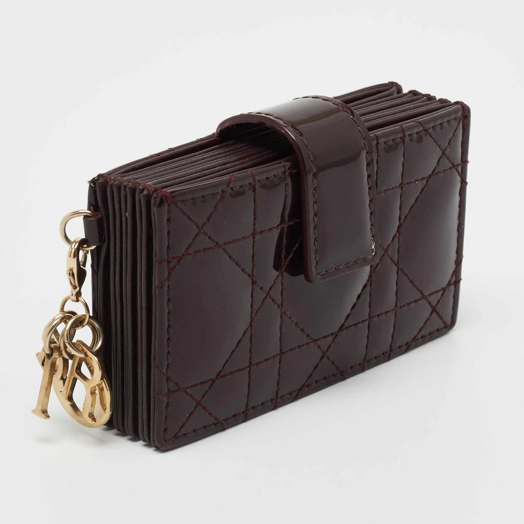 商品[二手商品] Dior|Dior Burgundy Cannage Patent Leather Lady Dior 5 Gusset Card Holder,价格¥2562,第3张图片详细描述