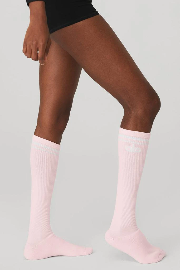 商品Alo|Women's Knee-High Throwback Barre Sock - Powder Pink/White,价格¥285,第3张图片详细描述