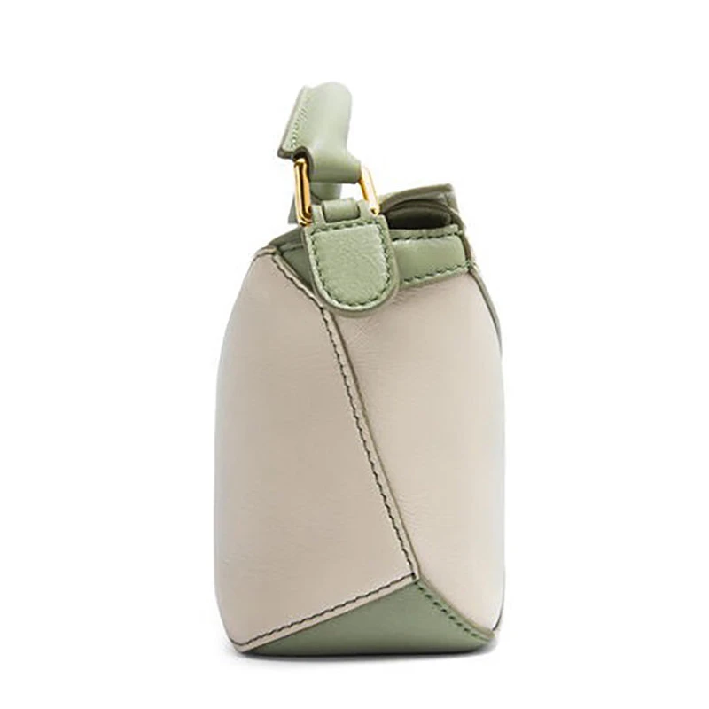 商品Loewe|【预售3-7天】LOEWE/罗意威 22春夏新款Puzzle Edge系列 女士迷你迷迭香色浅燕麦色牛皮革拼图手提单肩包A510P88X07-6473,价格¥14645,第5张图片详细描述