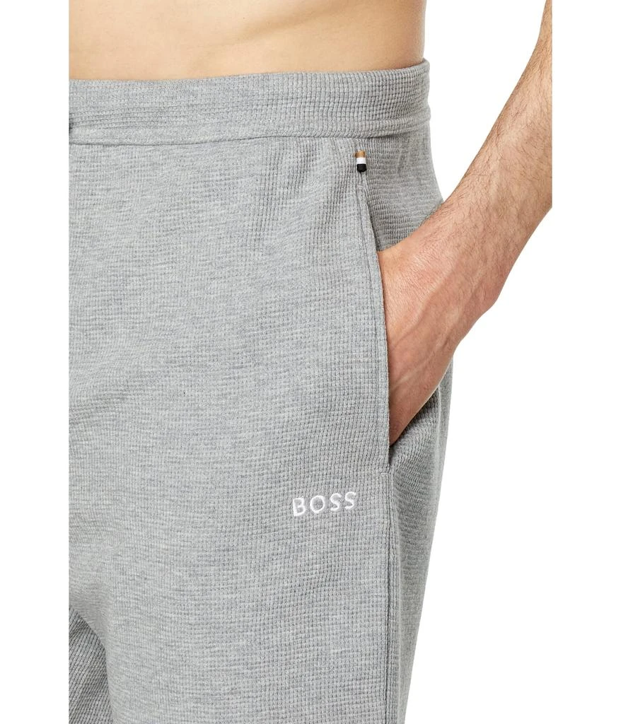 商品Hugo Boss|Waffle Contrast Logo Lounge Shorts,价格¥198,第3张图片详细描述