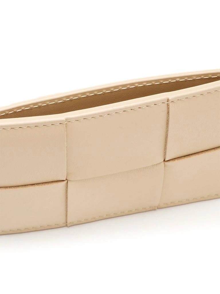 商品Bottega Veneta|Bottega Veneta Logo Debossed Cardholder,价格¥2039,第4张图片详细描述