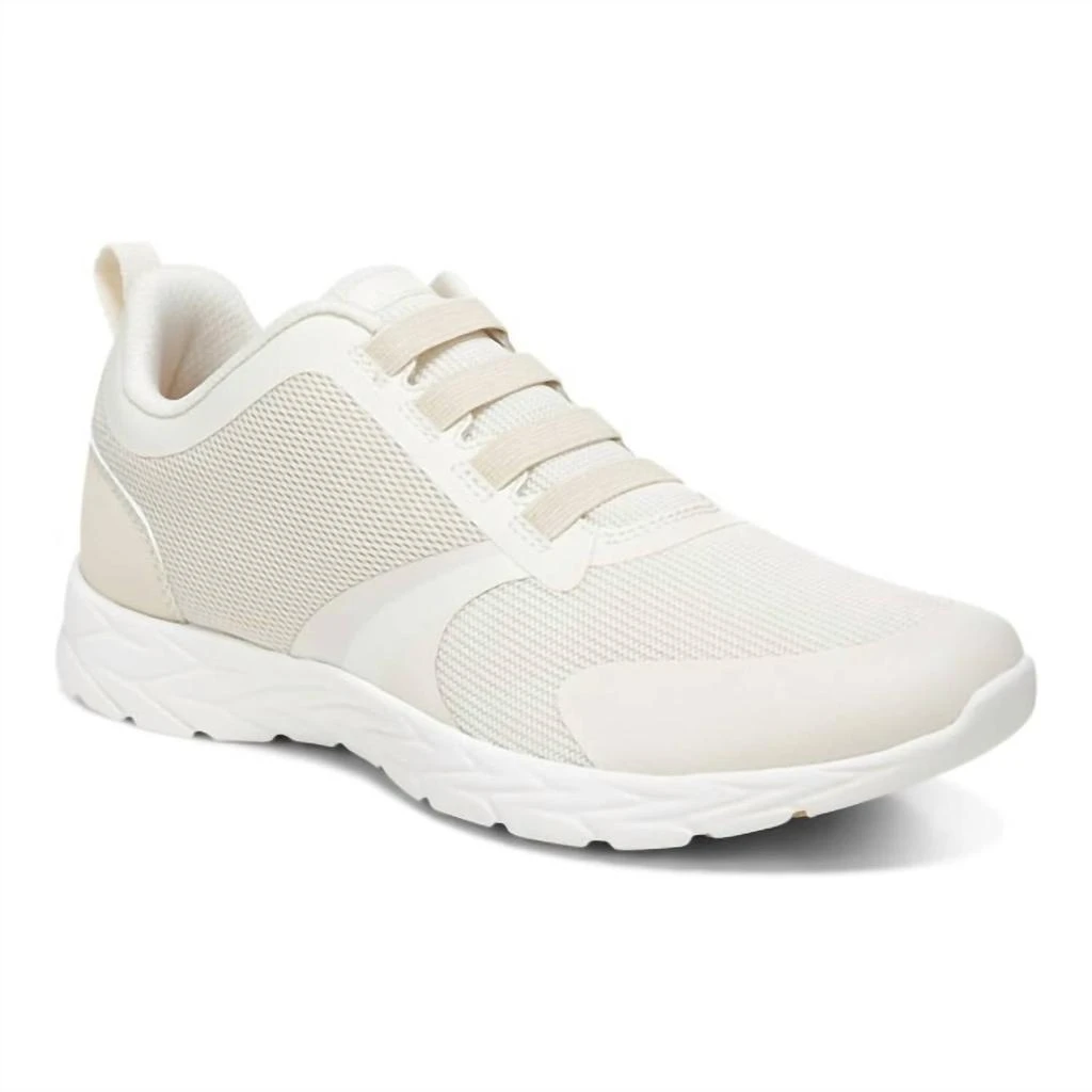 商品VIONIC|Women's Layla Brisk Sneakers - Wide Width In Cream/semolina,价格¥535,第1张图片