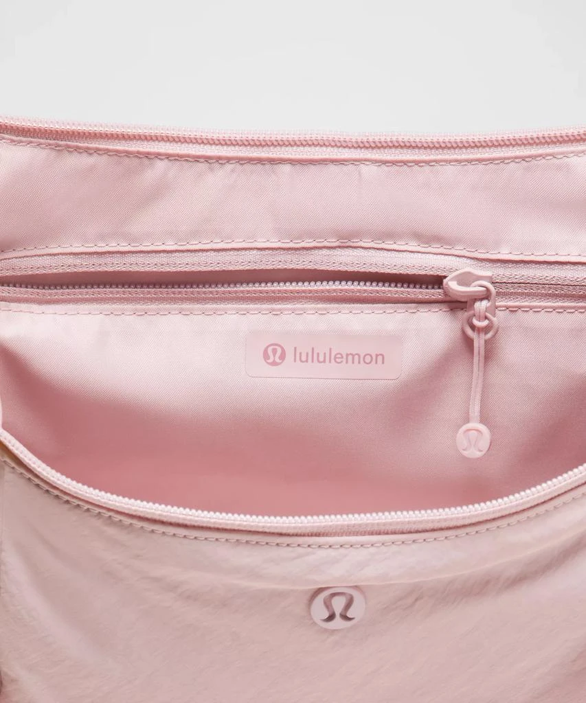 Slouchy Sling Bag 6L 商品