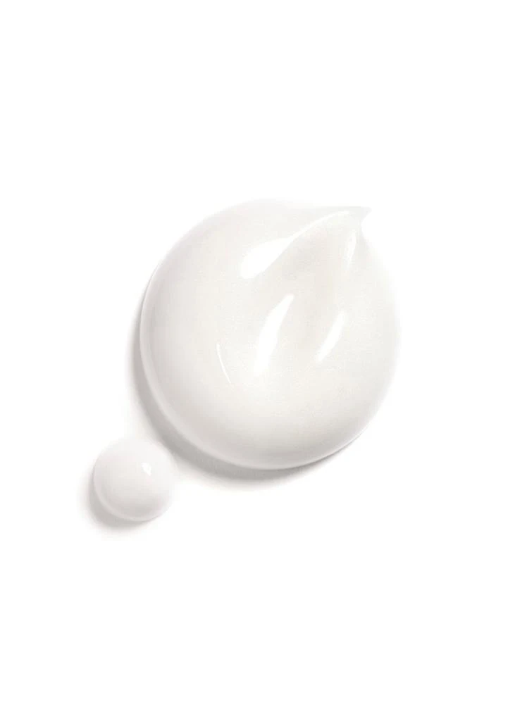 商品Chanel|HYDRA BEAUTY CAMELLIA WATER CREAM~Illuminating Hydrating Fluid,价格¥542,第2张图片详细描述