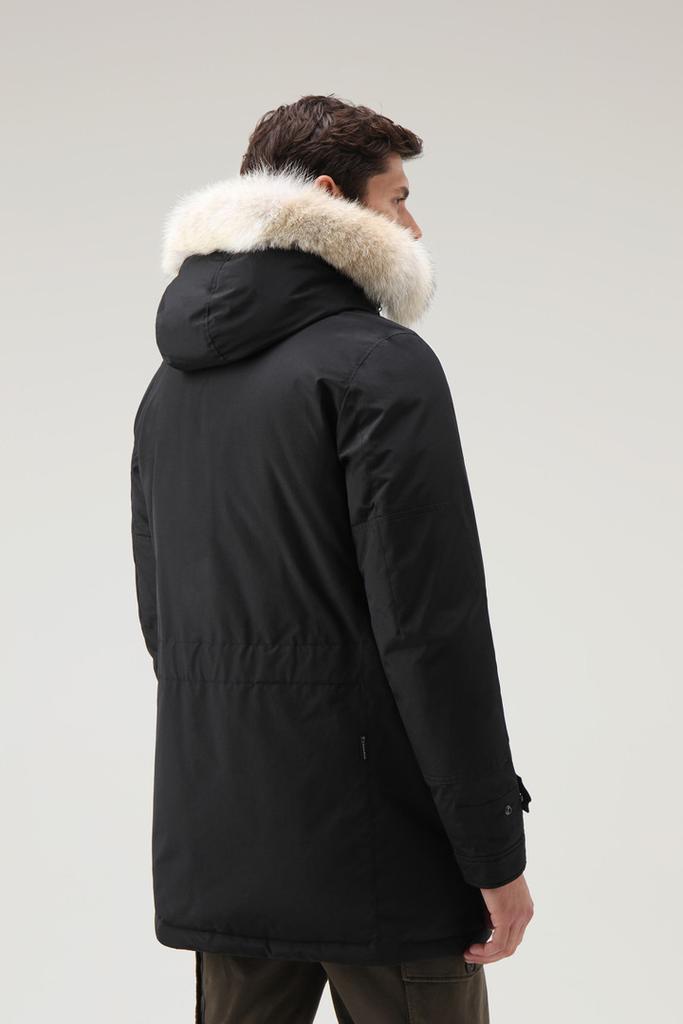 商品Woolrich|Polar Parka in Ramar with High Collar and Fur Trim,价格¥7268,第5张图片详细描述