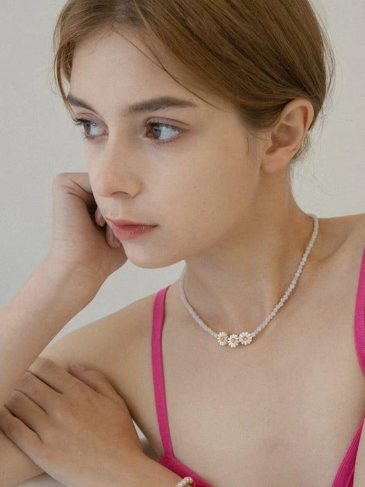 商品GETMEBLING|Pearl Daisy Necklace (3 Type),价格¥532,第3张图片详细描述
