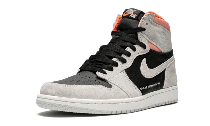 商品Jordan|男款 Air Jordan 1 High OG "Neutral Grey" 灰麂皮 字幕 标语 AJ1,价格¥2497-¥5582,第5张图片详细描述