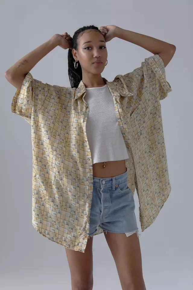 商品Urban Renewal|Urban Renewal Vintage Oversized Printed Silky Shirt,价格¥366,第1张图片