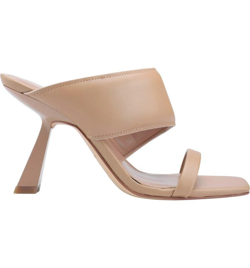 商品Marc Fisher|Deann Sandal,价格¥331,第3张图片详细描述