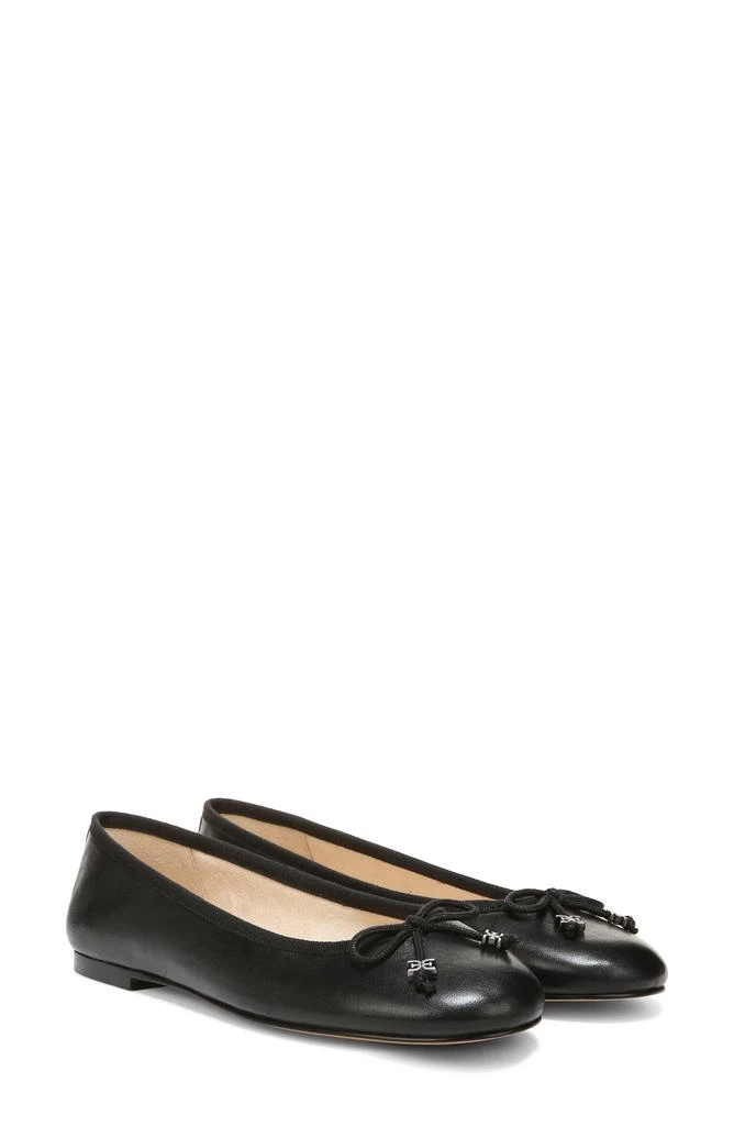 Felicia Luxe Flat 商品