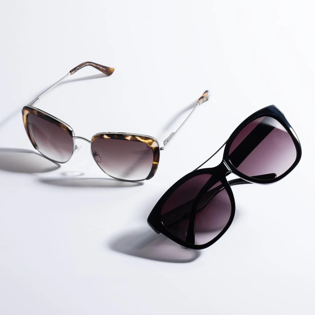 商品Oscar de la Renta|Oscar De La Renta Acetate Black Rose Gradient Oversize Sunglasses SSC5163CEI-001,价格¥455,第2张图片详细描述