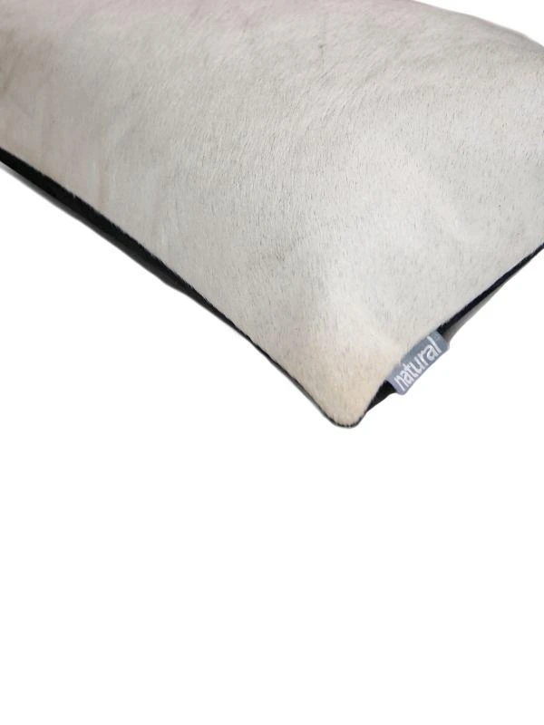 商品Natural|2-Pack Rectangular Cowhide Pillow Set,价格¥1112,第2张图片详细描述
