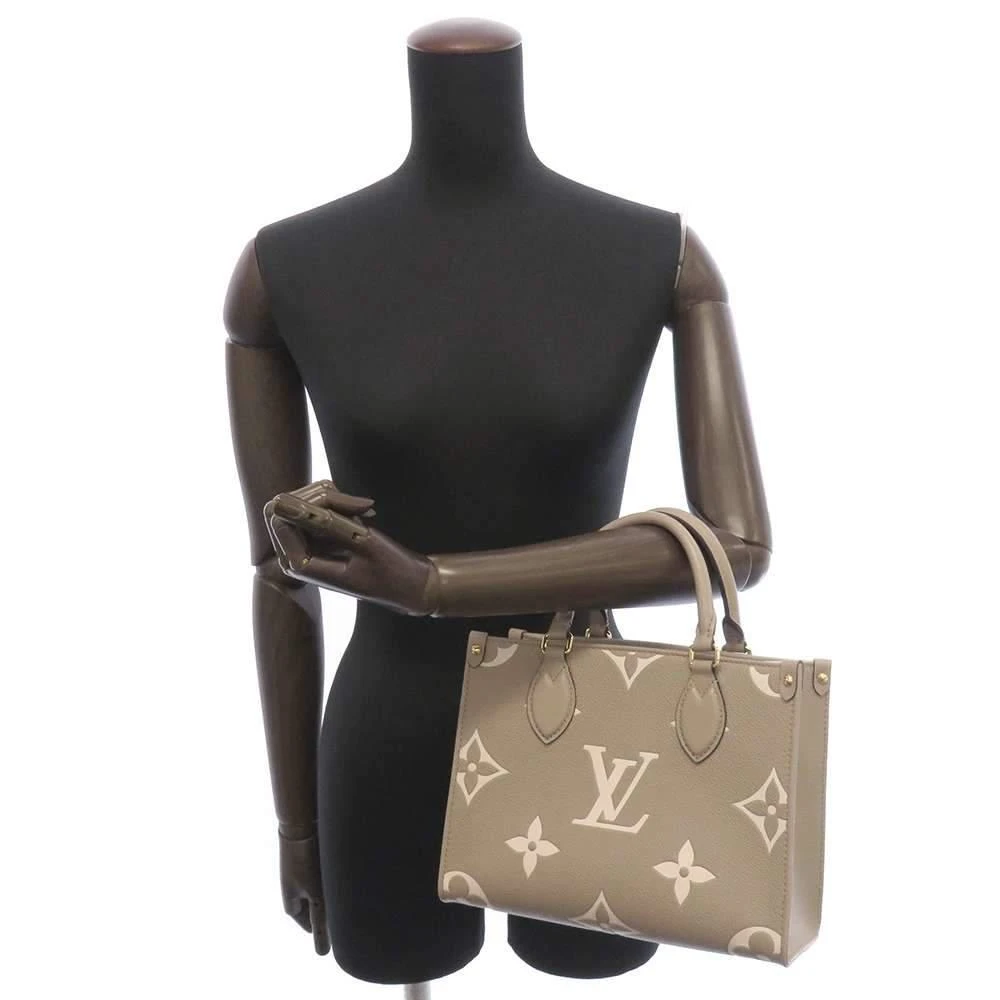 Louis Vuitton Cream Monogram Empreinte Leather Giant Onthego PM Tote Bag  商品