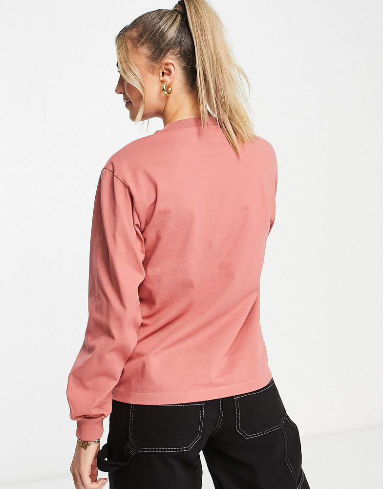 Carhartt WIP overdye long sleeve t-shirt in blush with logo pocket商品第2张图片规格展示