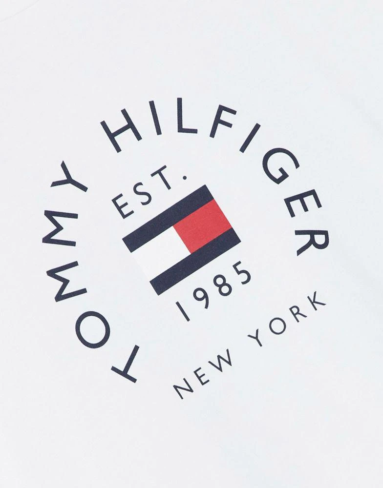 商品Tommy Hilfiger|Tommy Hilfiger flag arch logo cotton t-shirt in white,价格¥398,第2张图片详细描述