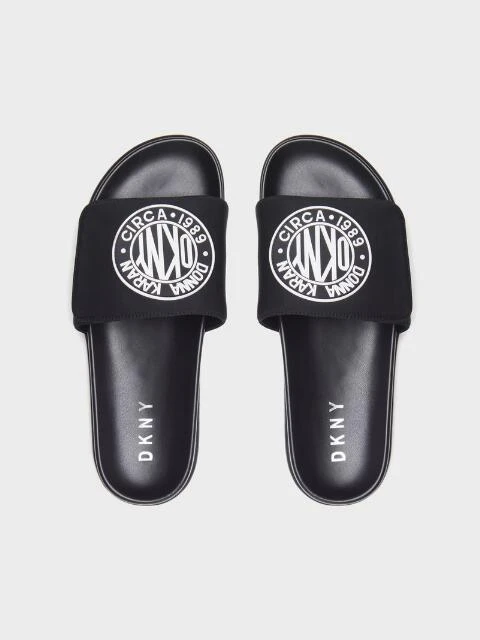 商品DKNY|SIA FLAT SANDAL,价格¥447,第2张图片详细描述