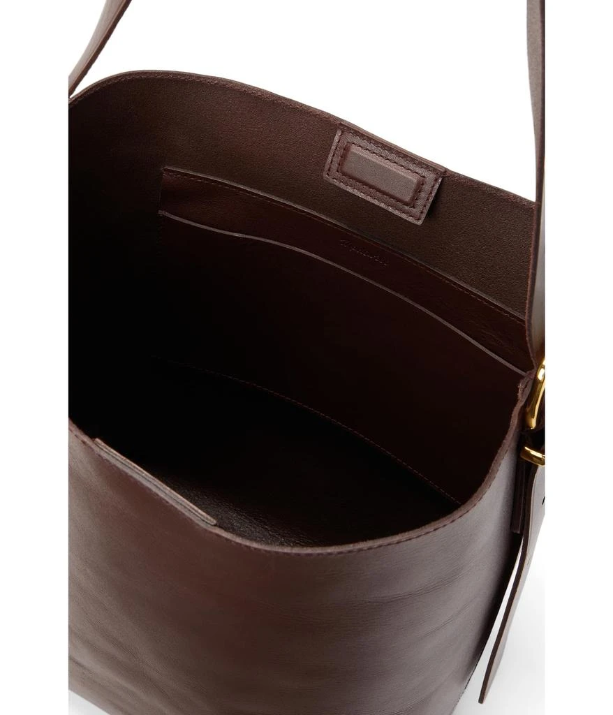 商品Madewell|The Essential Bucket Tote in Leather,价格¥1434,第3张图片详细描述