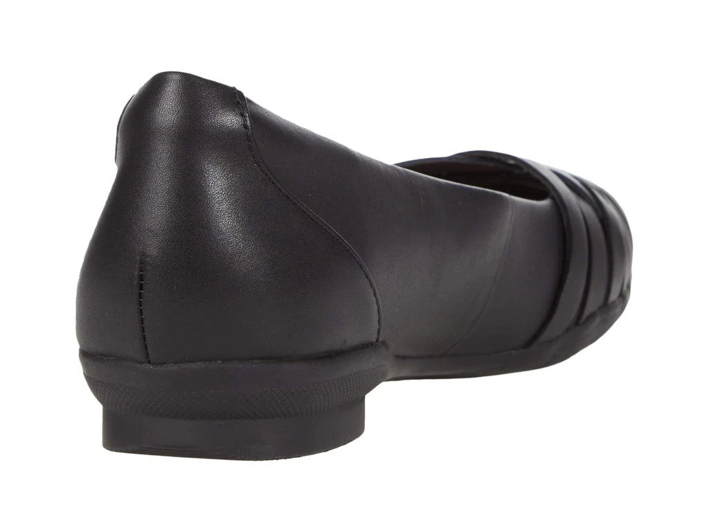 商品Clarks|Sara Clover,价格¥681,第5张图片详细描述