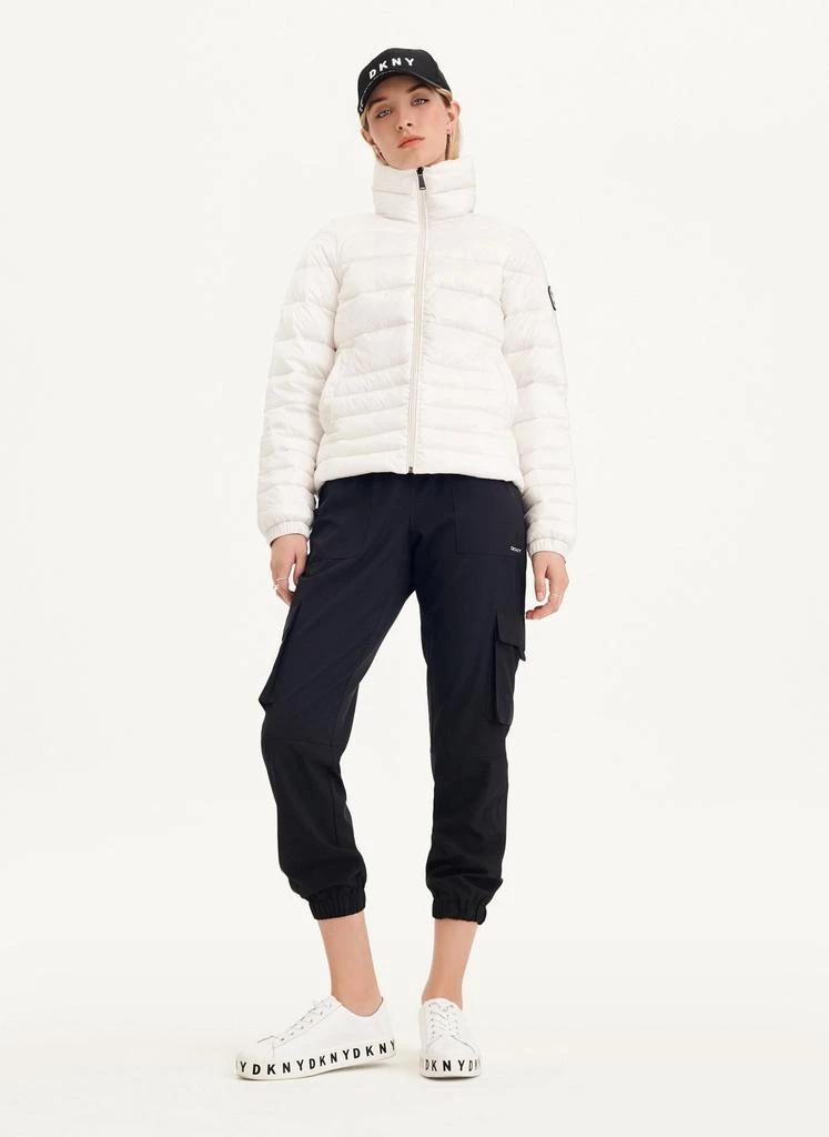 商品DKNY|Packable Puffer Jacket With Bag,价格¥570,第3张图片详细描述