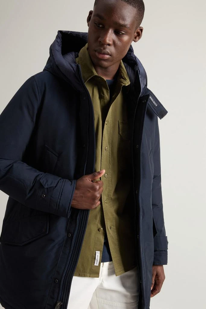 商品Woolrich|Polar Parka with High Collar - Men - Black,价格¥8019,第4张图片详细描述