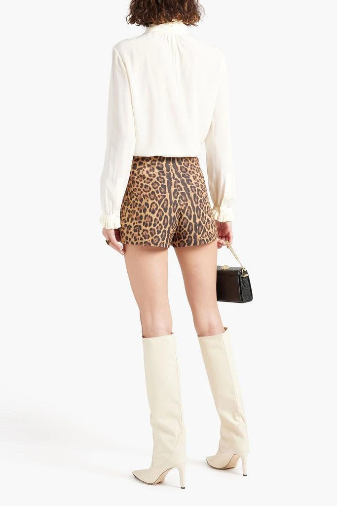 商品Valentino|Leopard-print wool and silk-blend shorts,价格¥2936,第1张图片