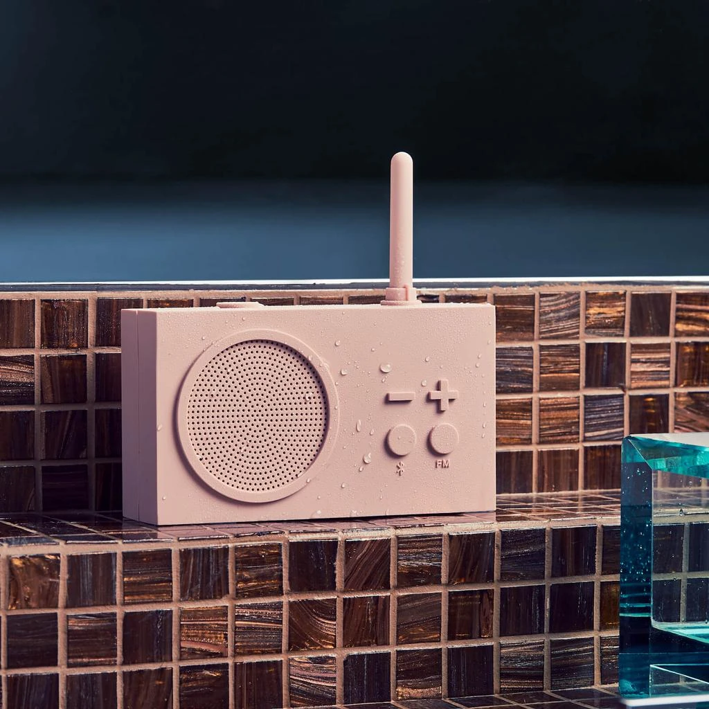 商品Lexon|Lexon TYKHO 3 FM Radio and Bluetooth Speaker - Pink,价格¥269,第5张图片详细描述