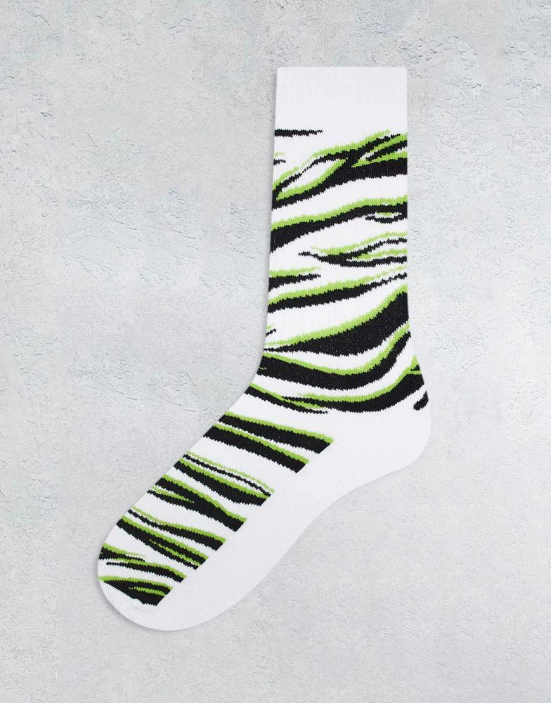 商品ASOS|ASOS DESIGN sports sock in white, black and green zebra print,价格¥49,第1张图片