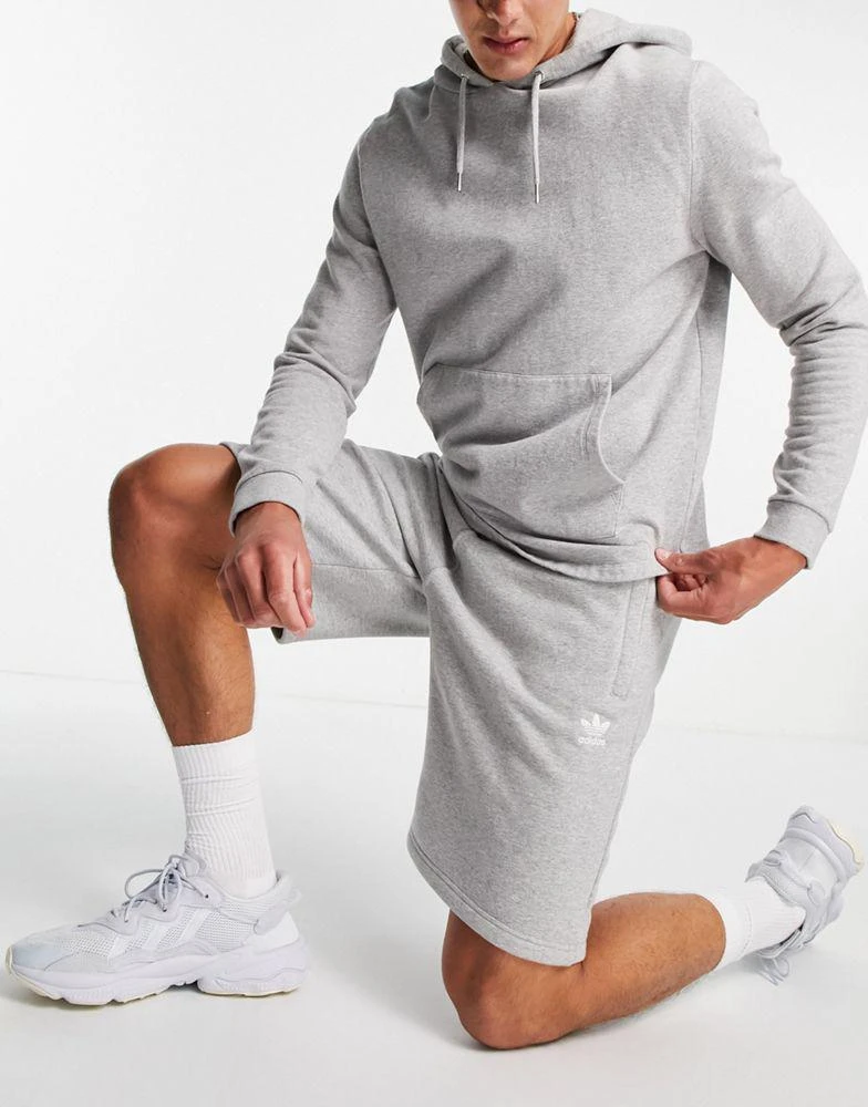 商品Adidas|adidas Originals essentials shorts with small logo in grey,价格¥337,第1张图片