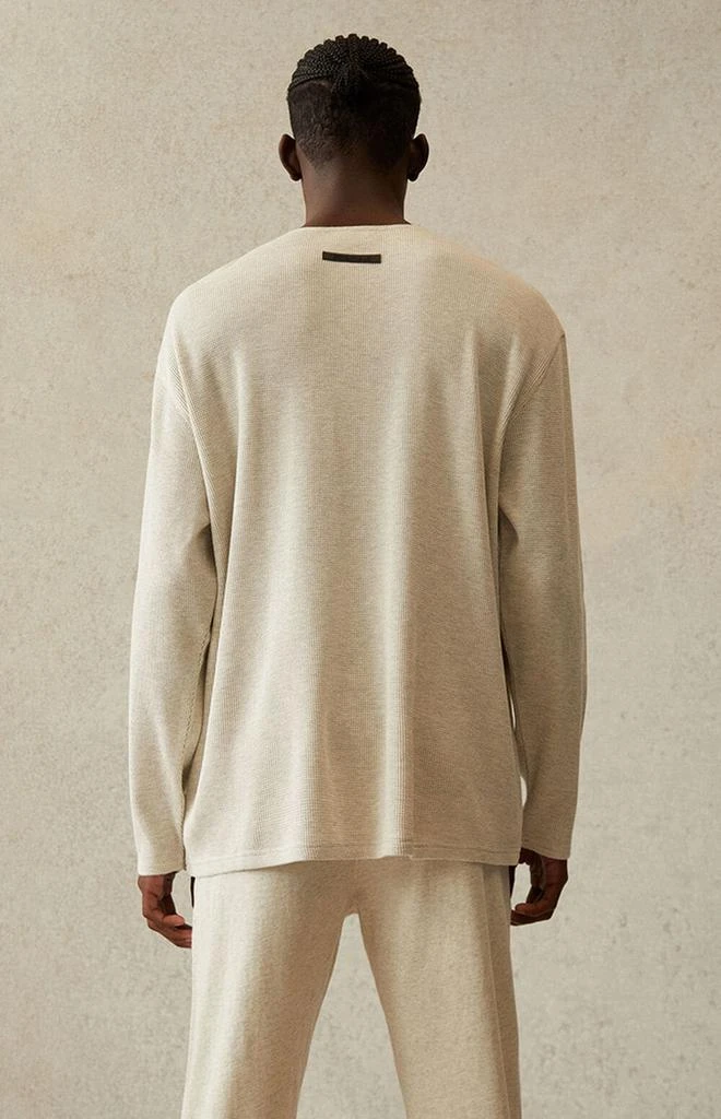 商品Essentials|Essentials Oatmeal Thermal Long Sleeve Henley T-Shirt,价格¥329,第2张图片详细描述