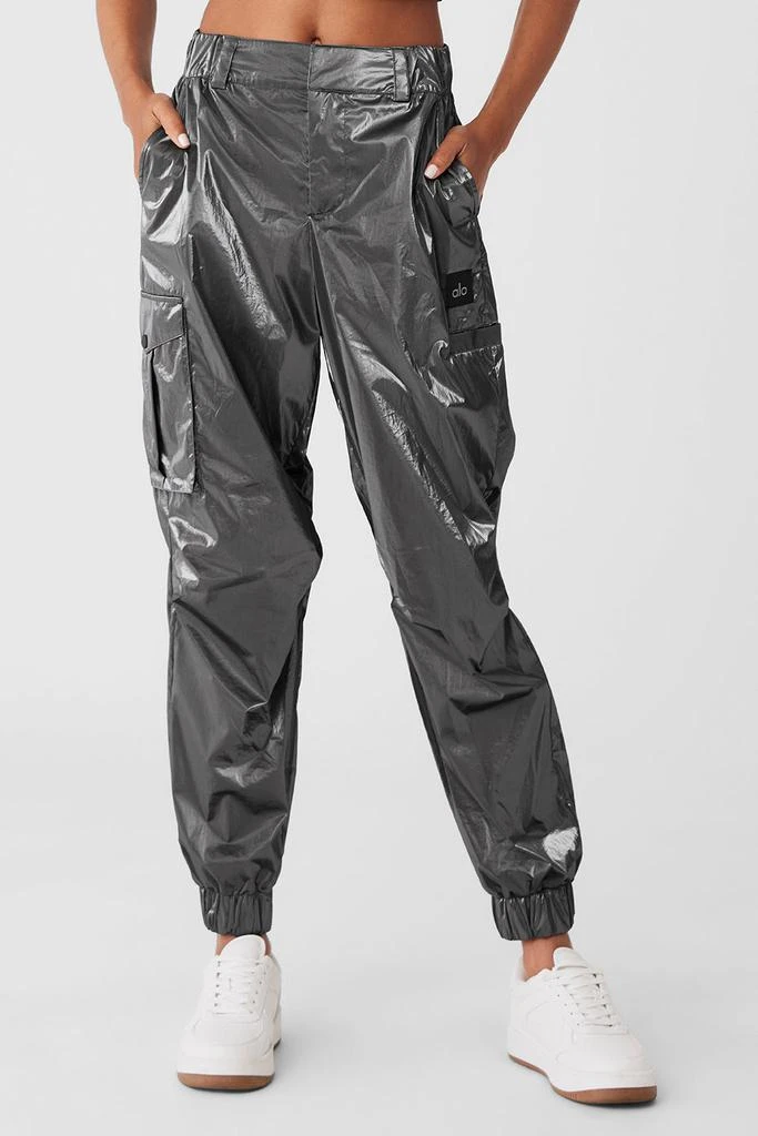 商品Alo|Metallic High-Waist Break Line Jogger - Silver Metallic,价格¥954,第1张图片